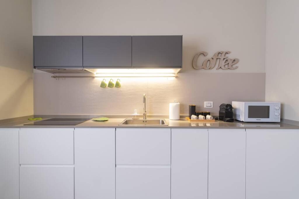 Apartment Rent Casa Almika De Miccolis 바리 외부 사진
